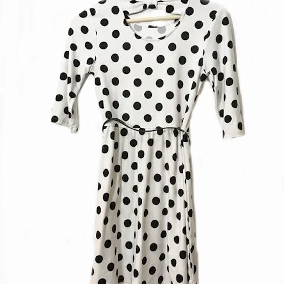 polka Dot Dress With Belt - Picture 6 of 6